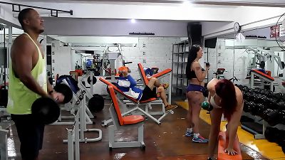 Academia da pernocas