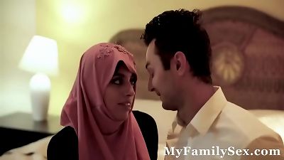 torrid Step sister rails her Step Brother's manstick in Hijab