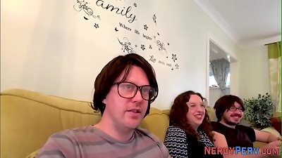 Leeds dweeb gets oral pleasure