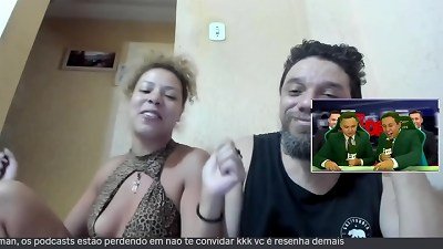 CANTORA DE funk MC FIAMA PAGANDO PEITINHO EM SUA ENTREVISTA PARA O new YORK TRETA
