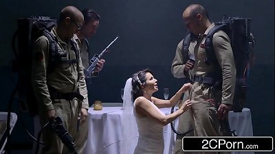 stunning Bride Ghost Veronica Avluv Looking For a little Wedding Night bukkake