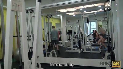HUNT4K. babe forgets about workout because of can get cash and hard-on