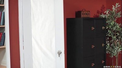 Hacking Your fuck-stick - Kiki Daniels / Brazzers  / flow full from www.zzfull.com/yourcock