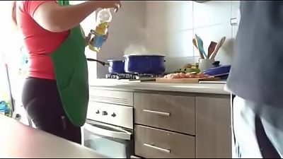 criada manoseada por patron