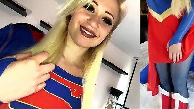 Gabi Gold Supergirl poked with pantyhose