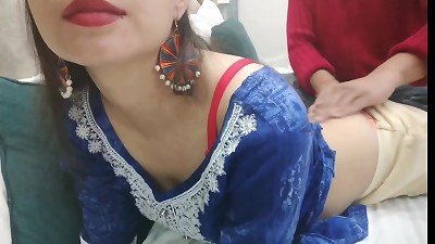 Desisaarabhabhi - Stepmother shares a bed with her stepson who took the chance to touch her and capture her in the butt when she was resting in Hindi audio