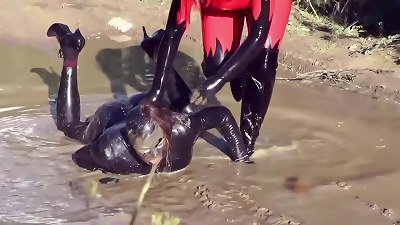 very Evil dominatrix luvs Heavy! Pee, JOI, wet and Messy, stomach Button Fetish, Latex, FemDom! Arya Grander