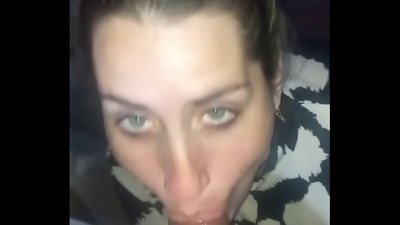 I like to suck the cock of this ebony guy has a milk that drives me insatiable and I like to kiss everything and put it in the background