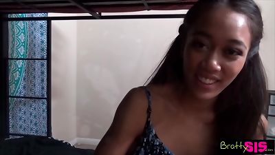 Step sister deepthroats Brothers hard-on To Get Back At cheating bf