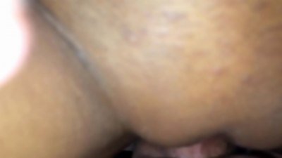 Lover's pink cigar makes maid cry