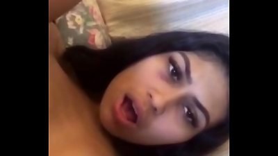 Narjes m&eacute;tisse tr&egrave;s cochonne a du sperme plein le cul