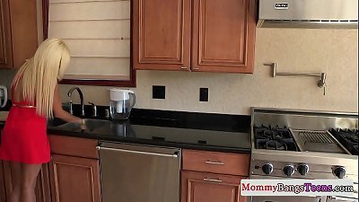 Mamma milf demonstrates stepteen how its done