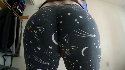 Step mother practices twerking Her fat ass For My sheer pleasure